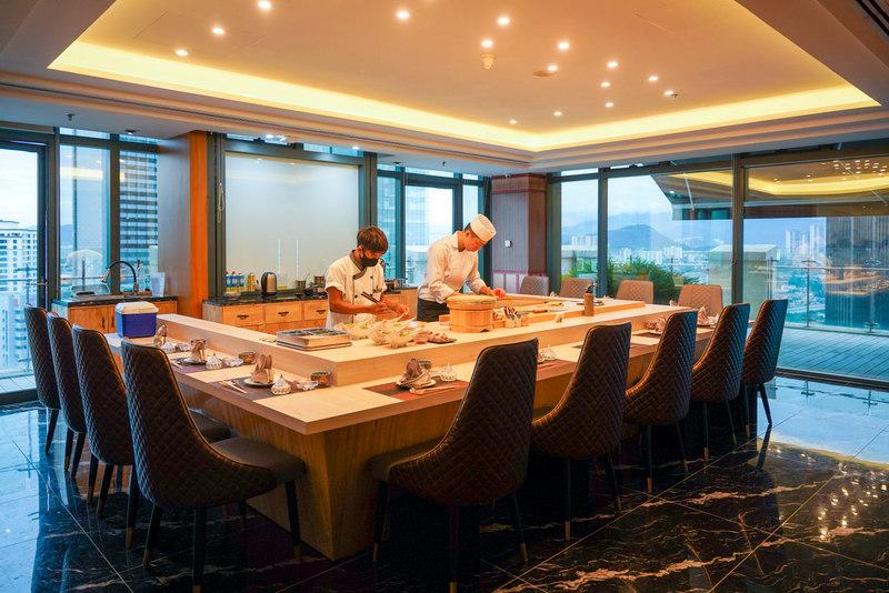 tsuki sushi & teppanyaki, g tower