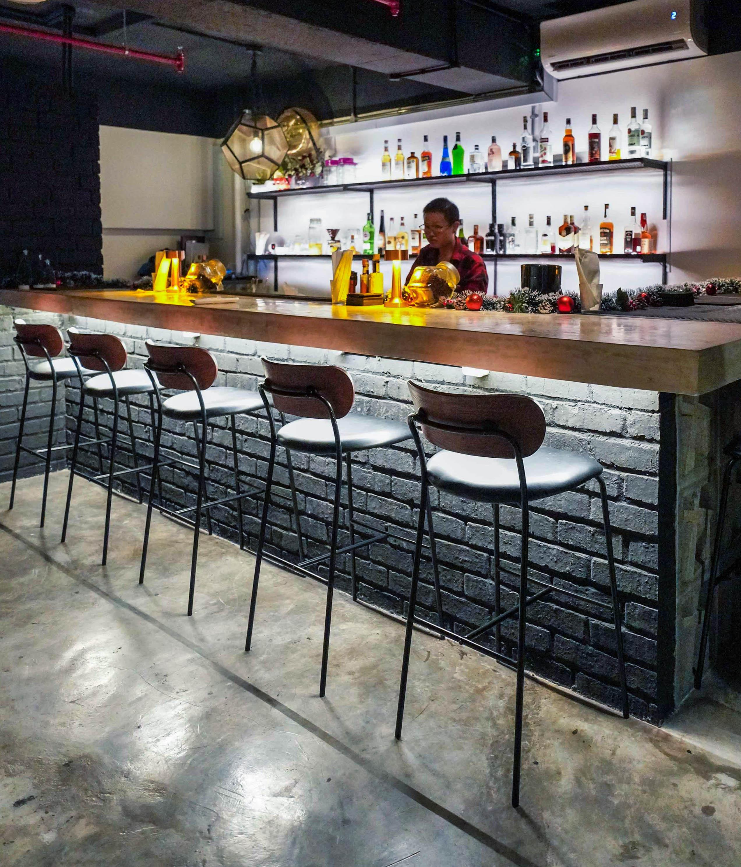 bar micro, mont kiara