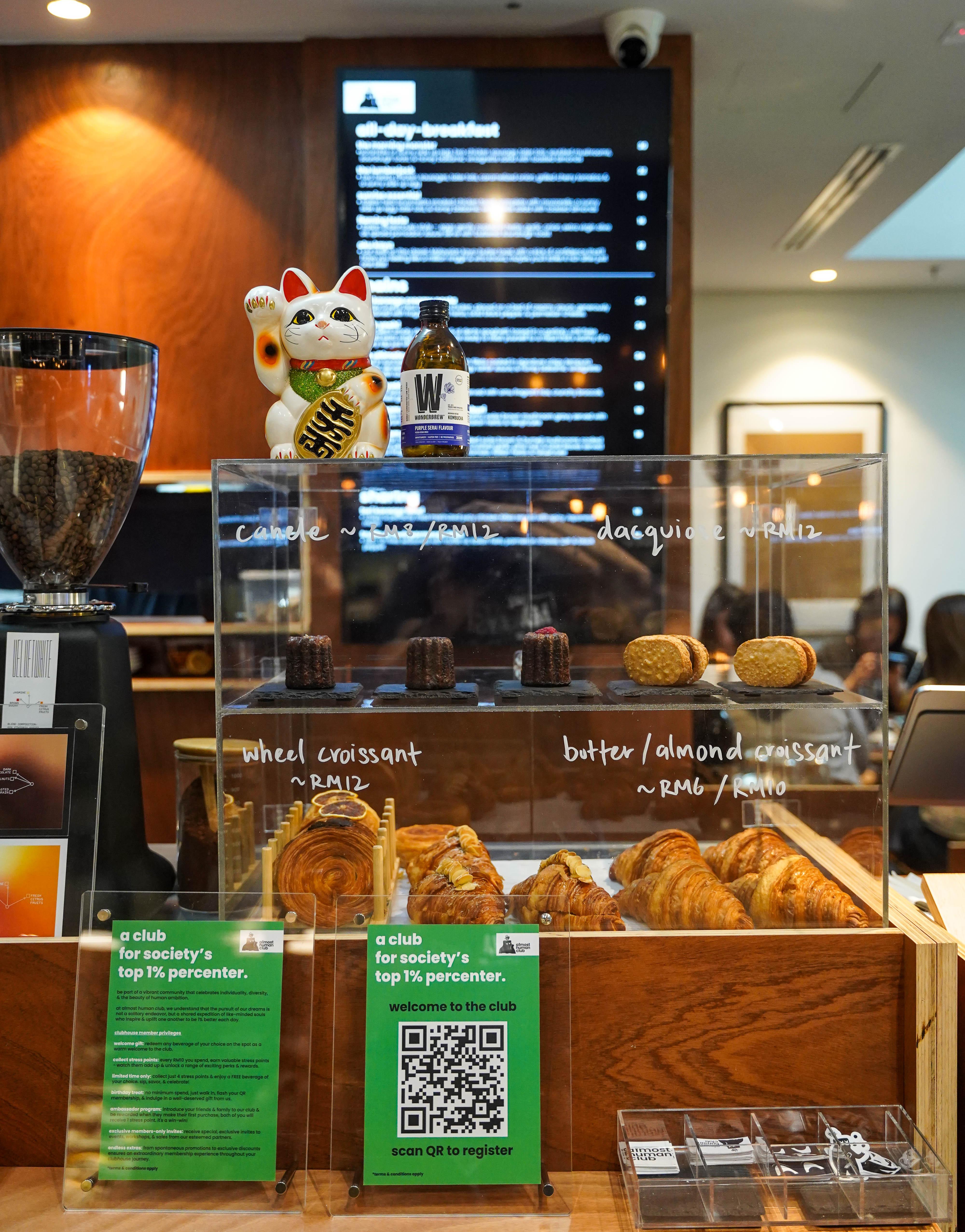 Almost Human Club-48.jpg