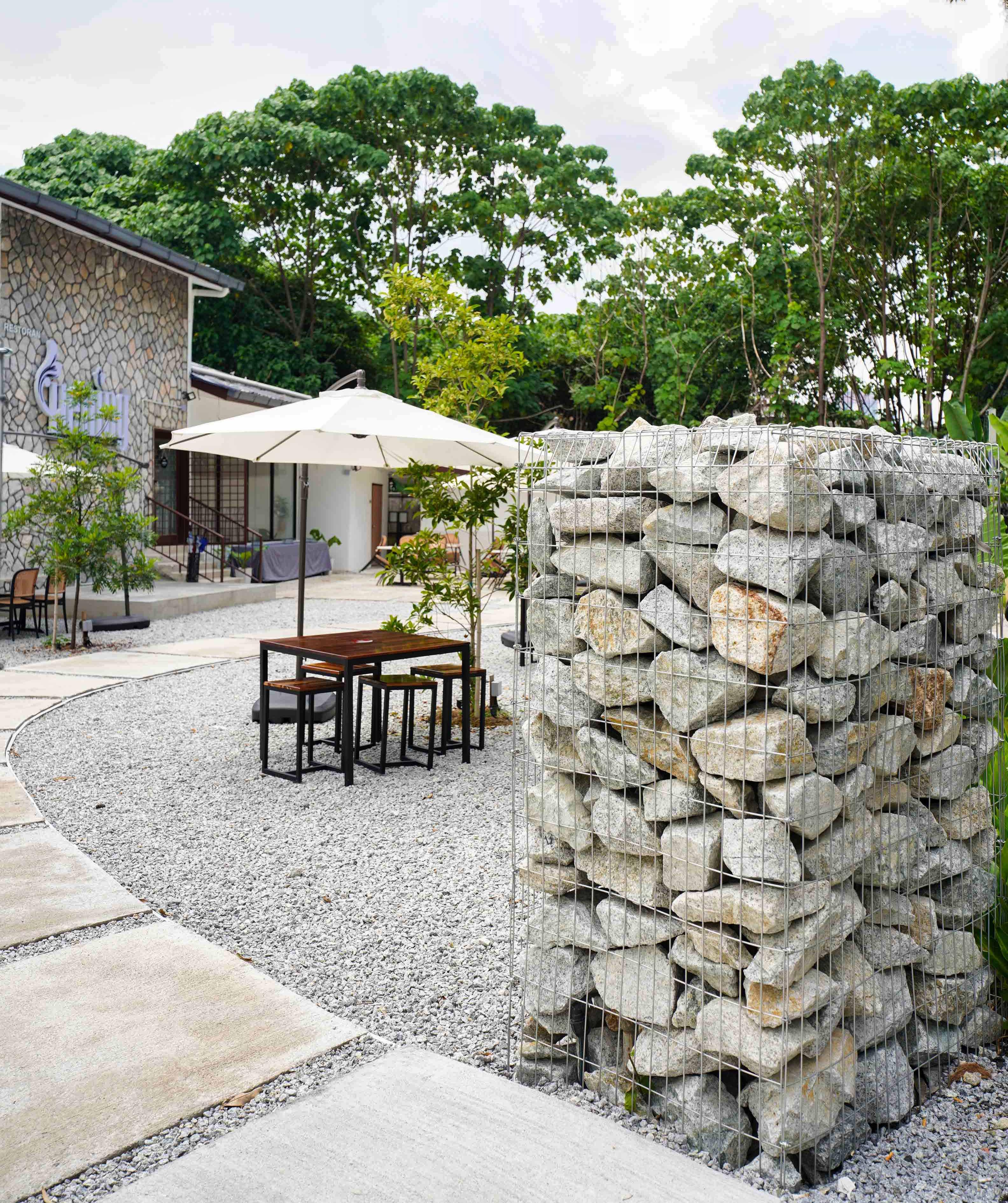 hening restaurant, kampung datuk keramat