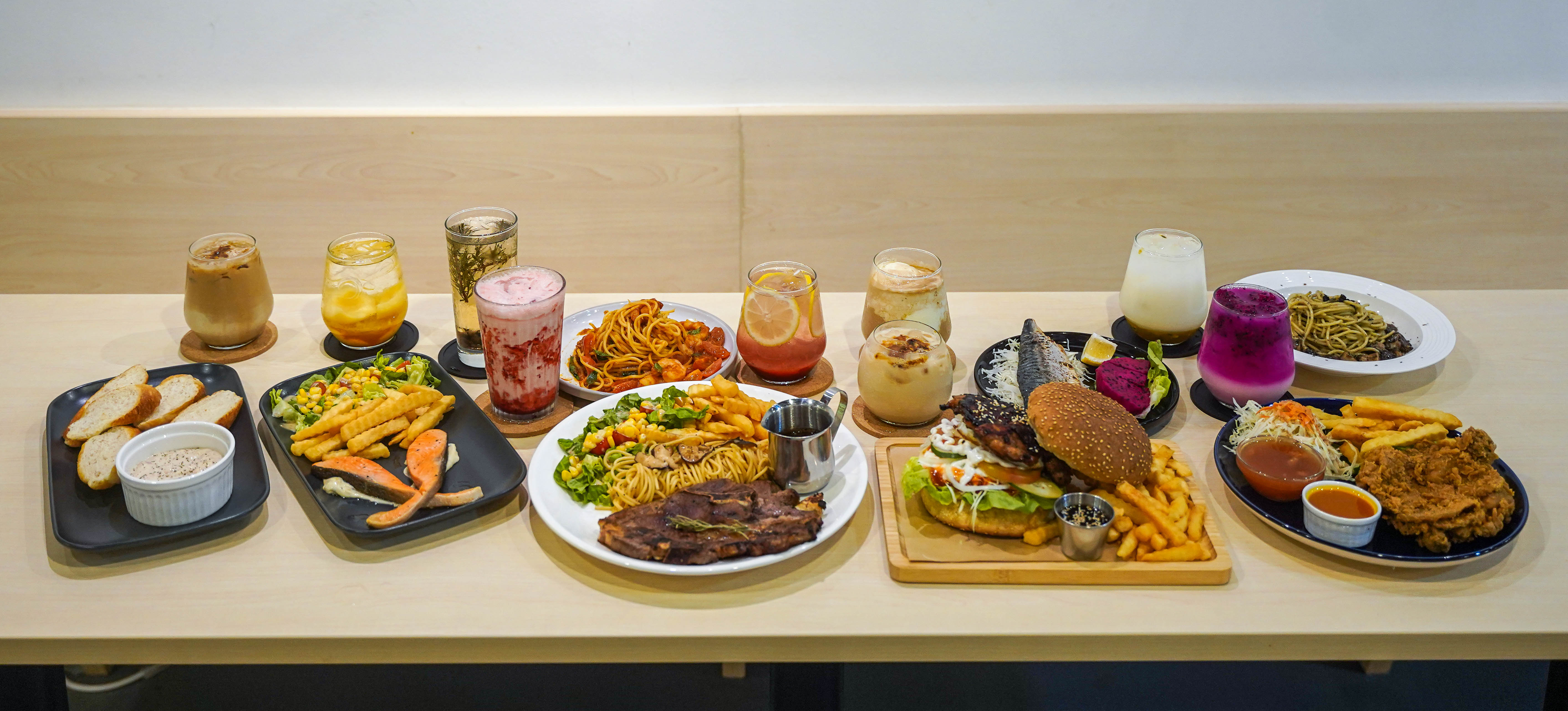 Be Yours Cafe-55.jpg