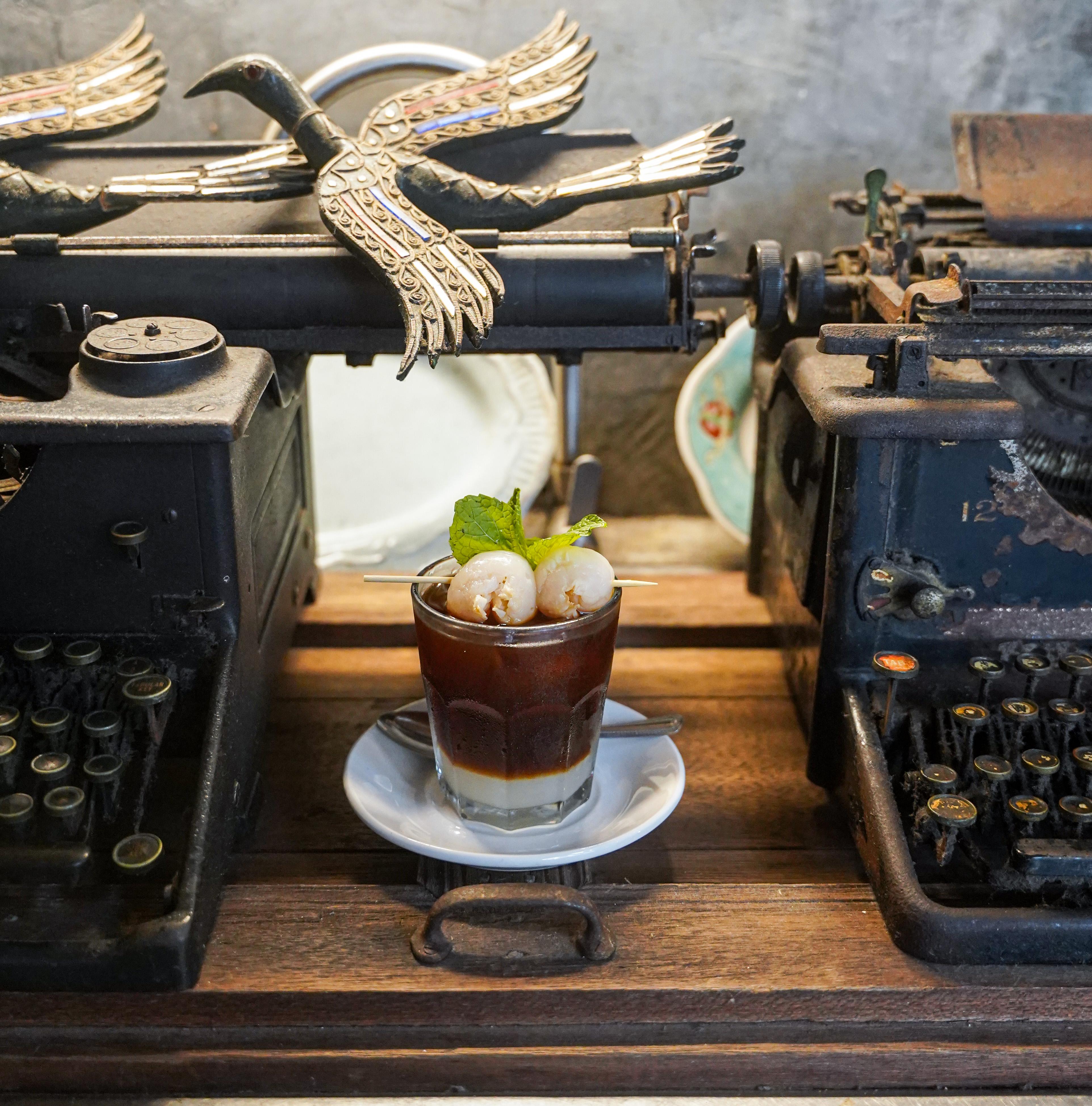 Kafe Kleptokrat-43.jpg