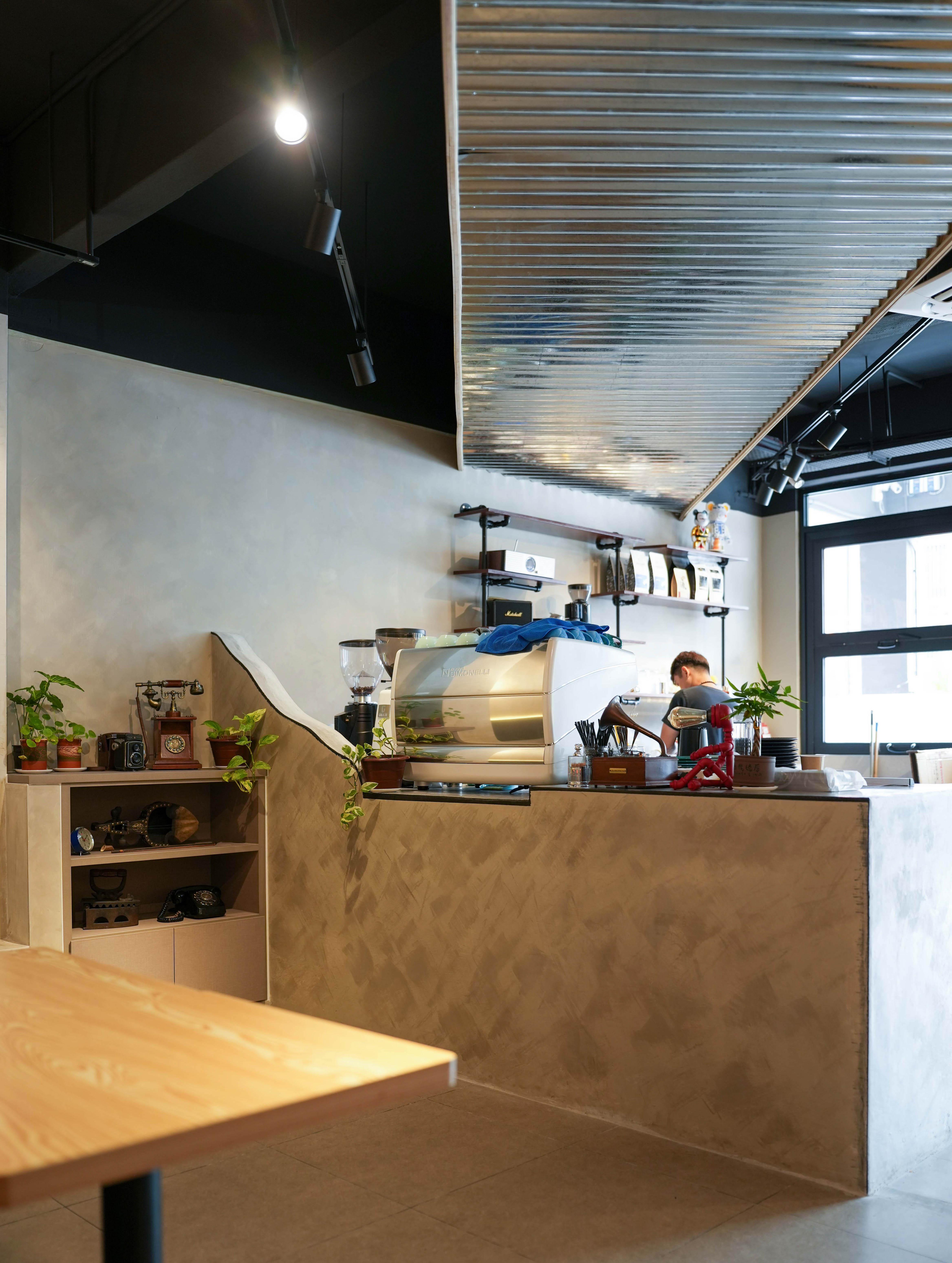 uncommon coffee, bandar menjalara