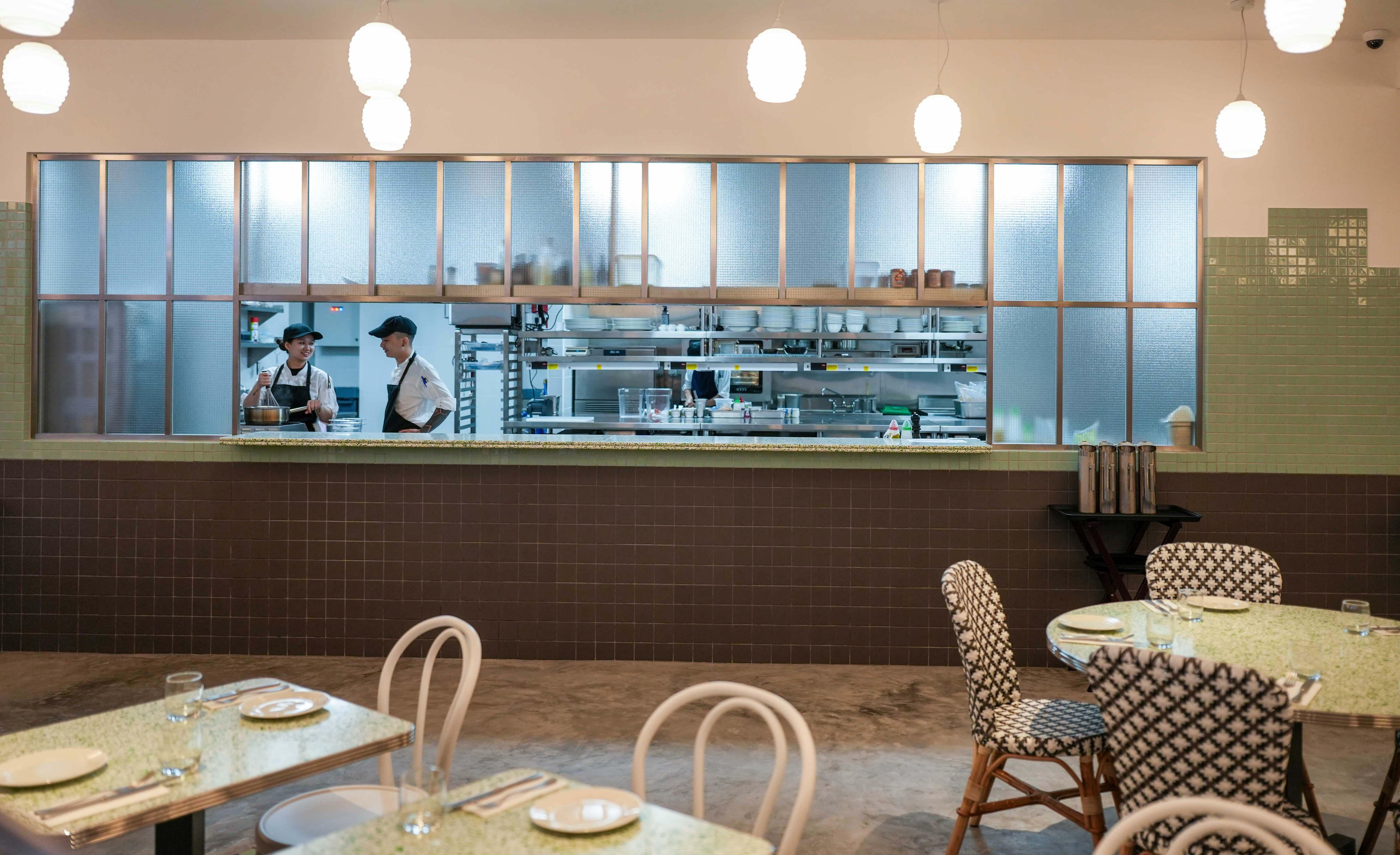 culina bistro, shoppes at four seasons place