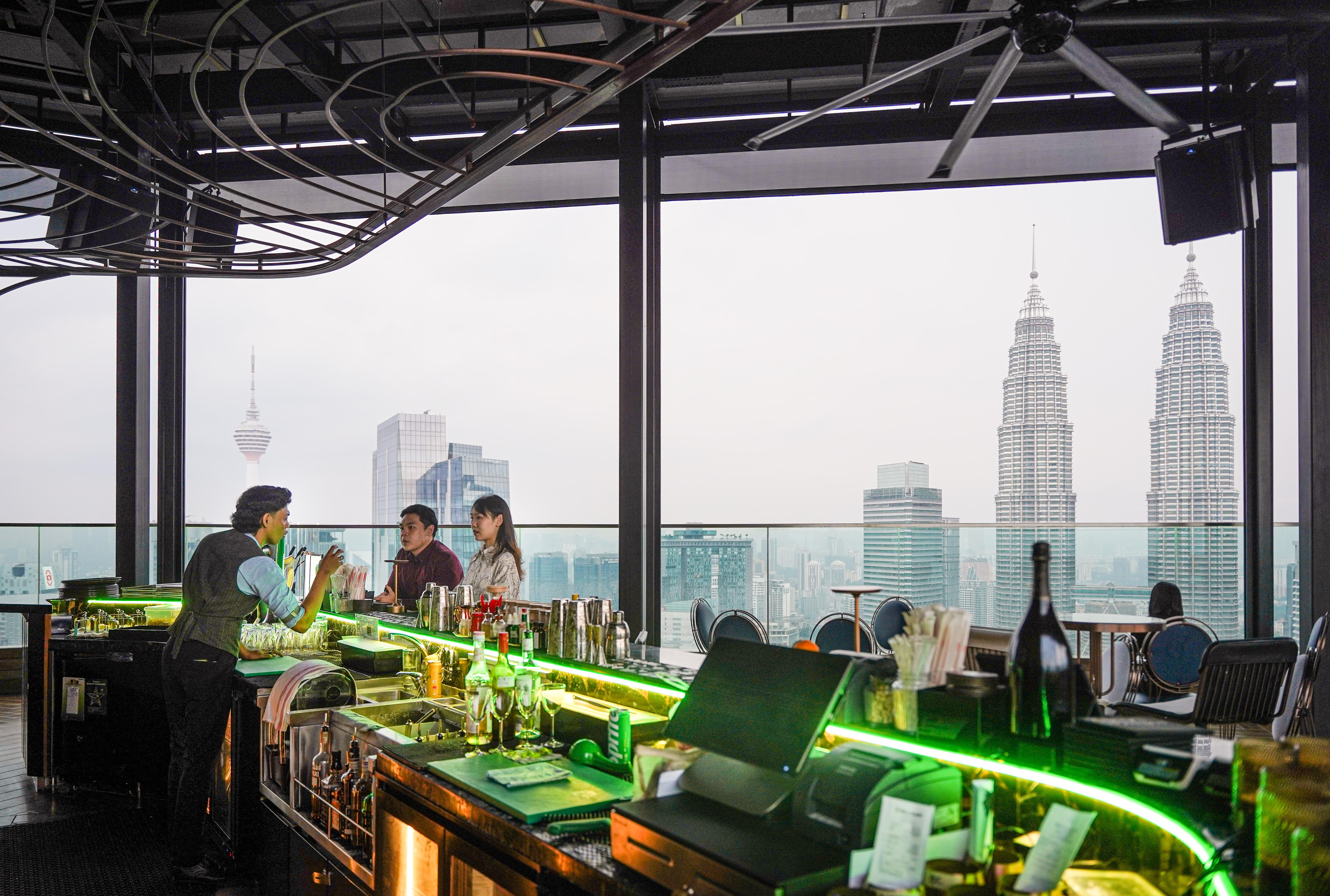 Satellite Restaurant & Bar, Imperial Lexis Kuala Lumpur