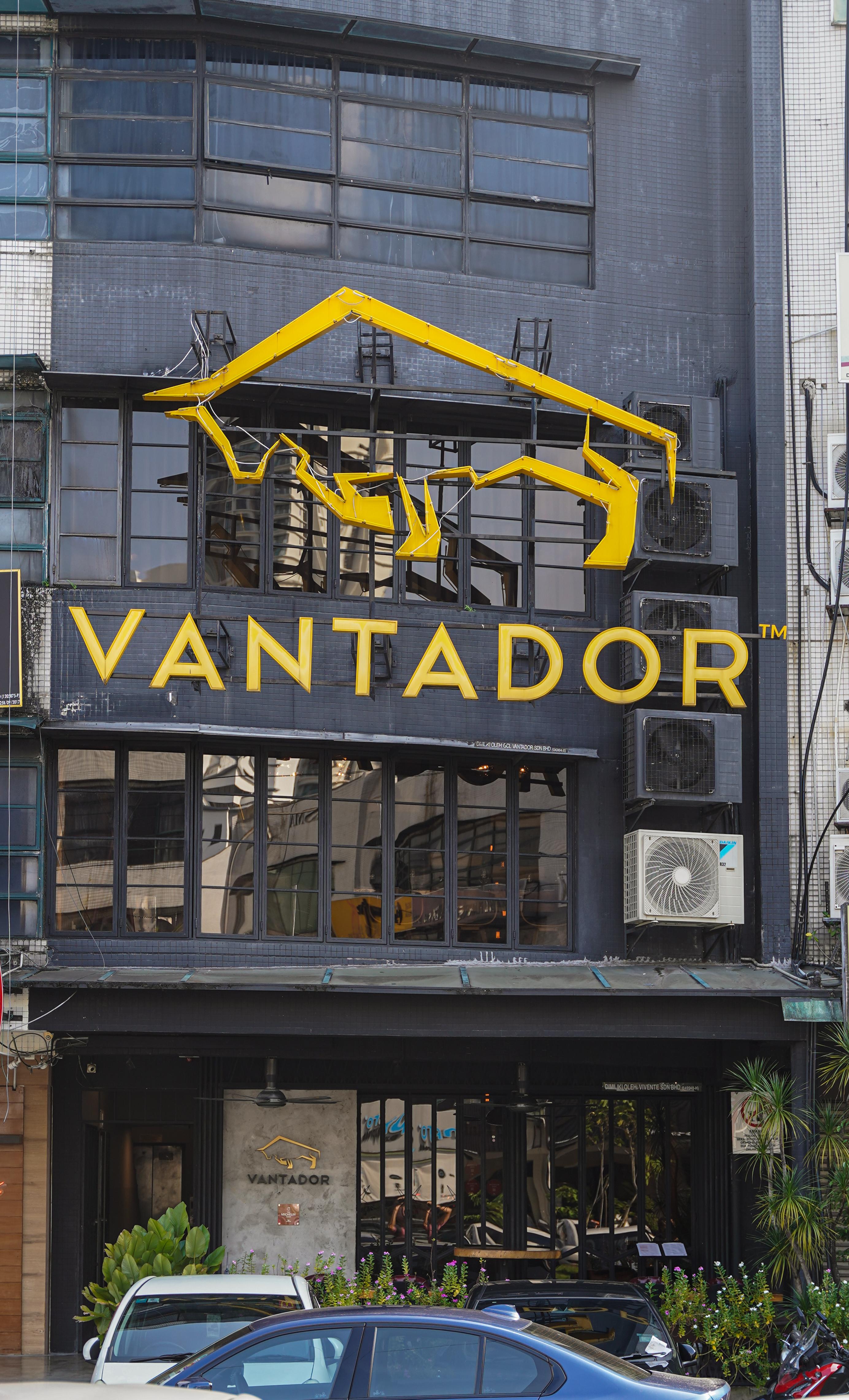 Vantador.jpg