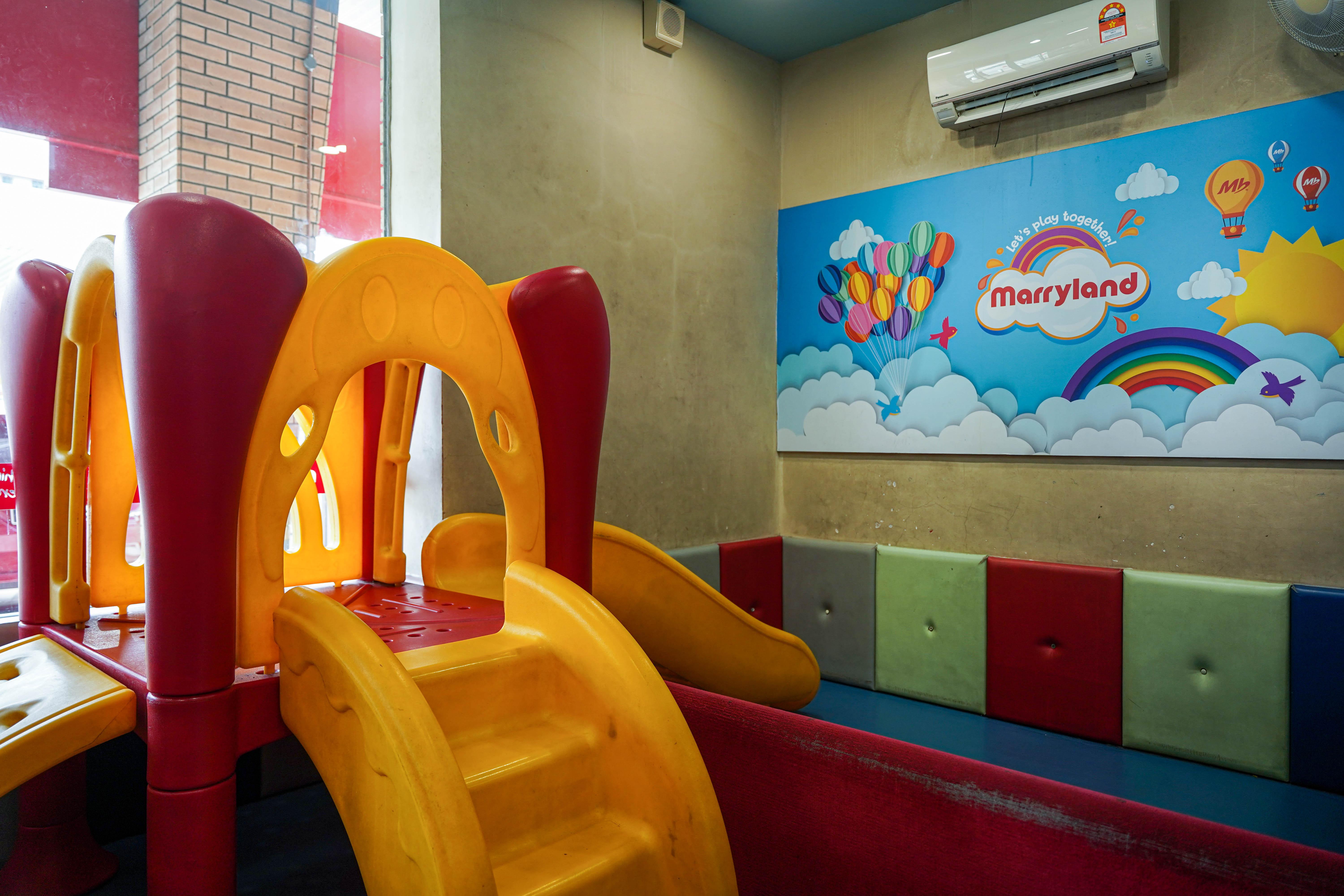 Marrybrown Jimat Bucket-7.jpg