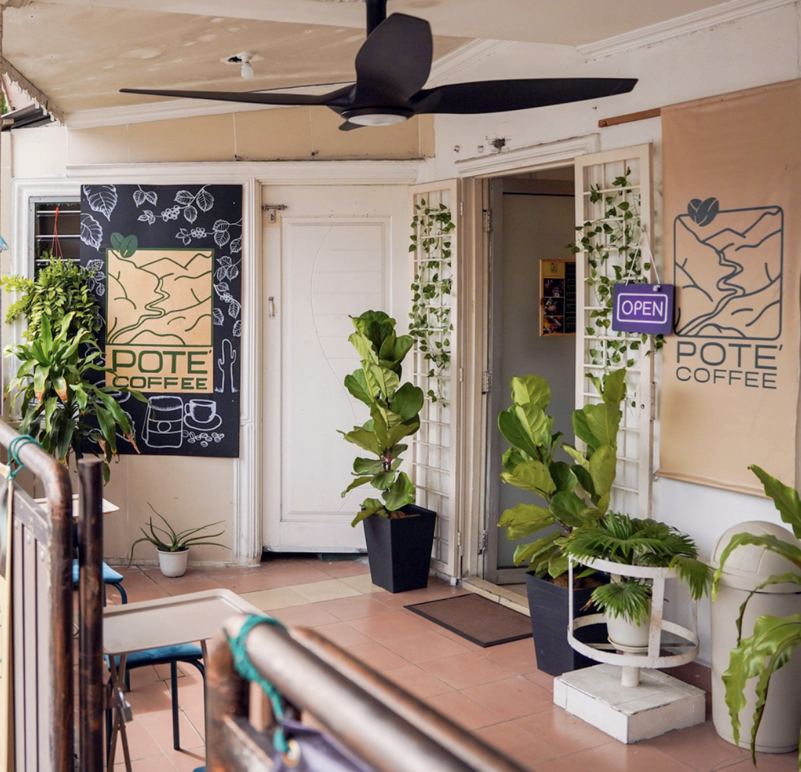 pote' coffee, bangi