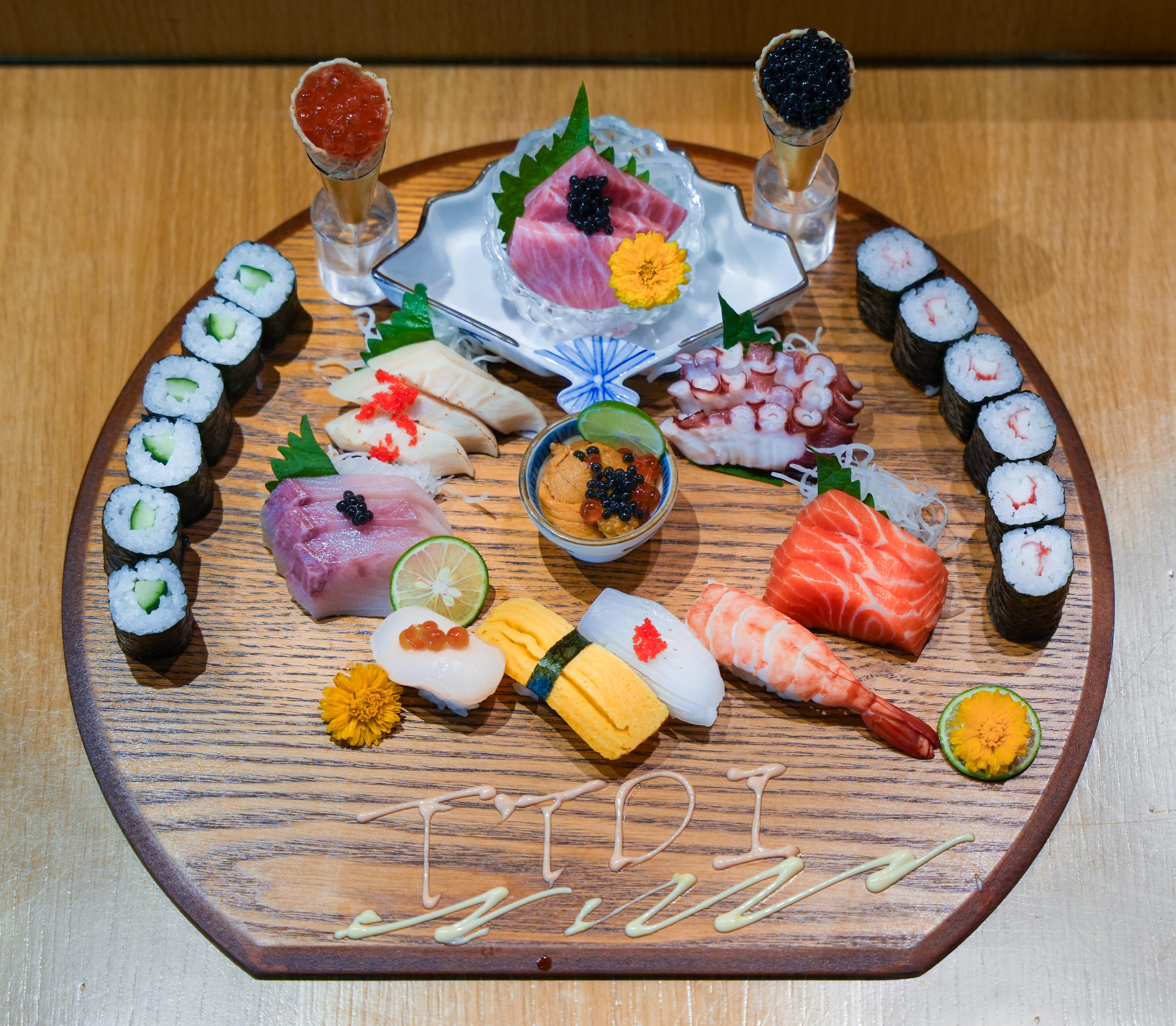 Tsukiji Sushi AA-2.jpg