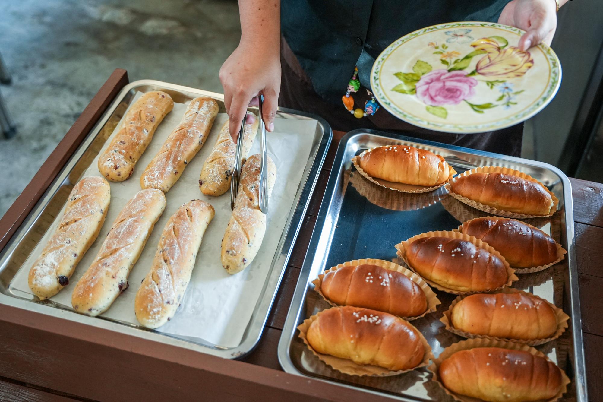 Toko Roti Mentari-5.jpg