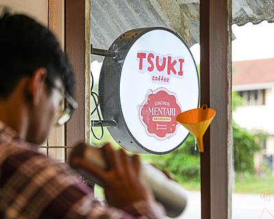 tsuki coffee, kajang