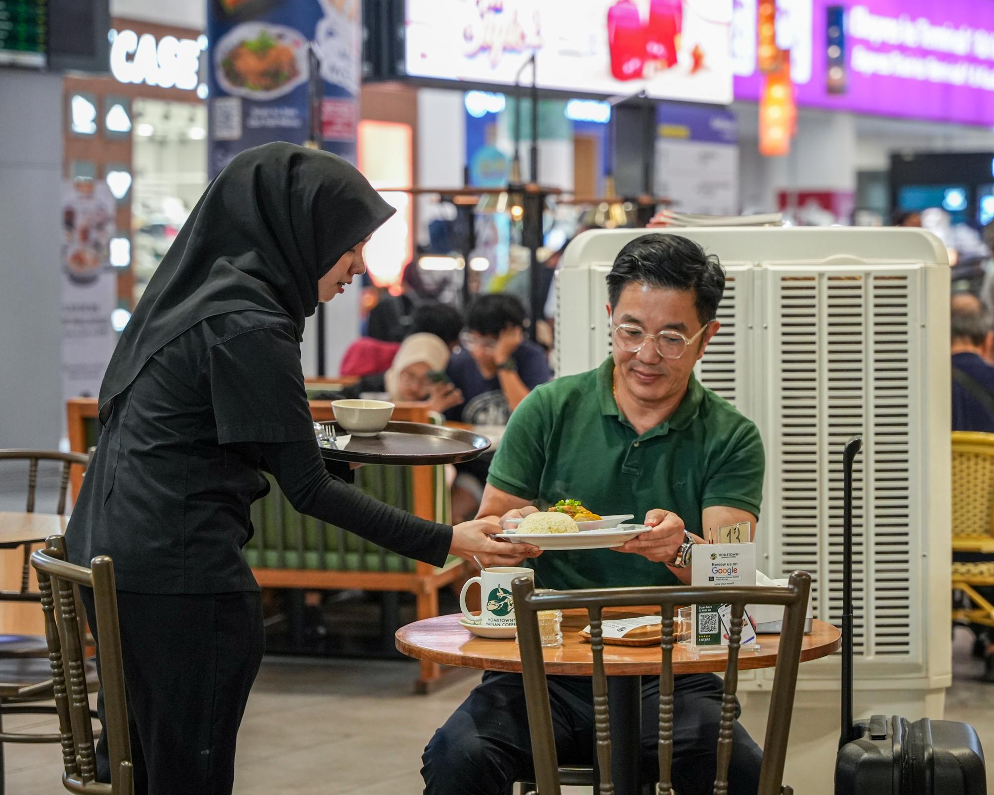 Hometown Hainan Coffee KLIA2-18.jpg