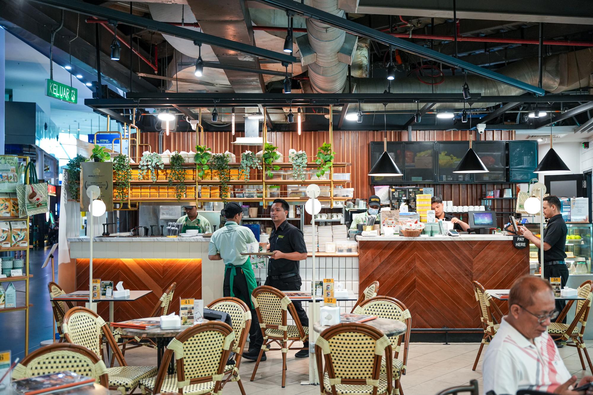 Hometown Hainan Coffee KLIA2-5.jpg