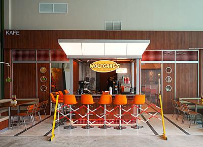 wolfgang's, one square