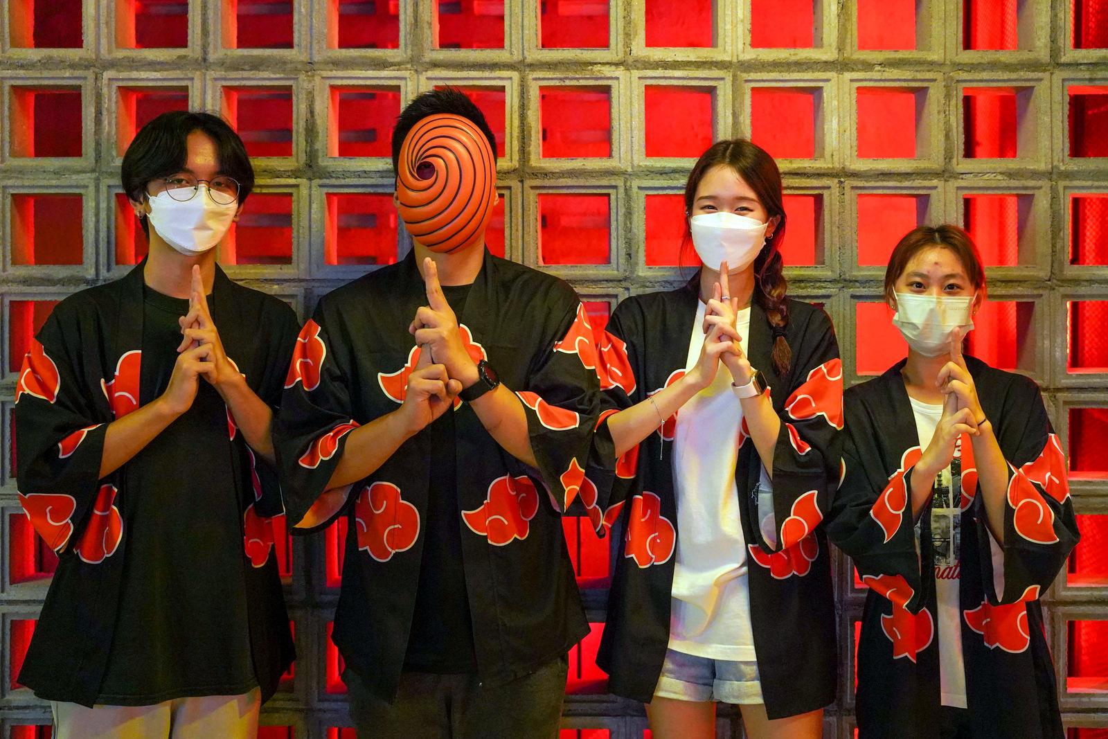 susanoo: oug's izakaya is back with a bang, serving distinctive japanese skewers in a delightful manga-themed space